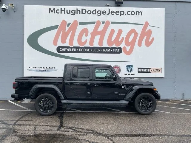 2022 Jeep Gladiator Crew Cab High Altitude 4WD - Image 4