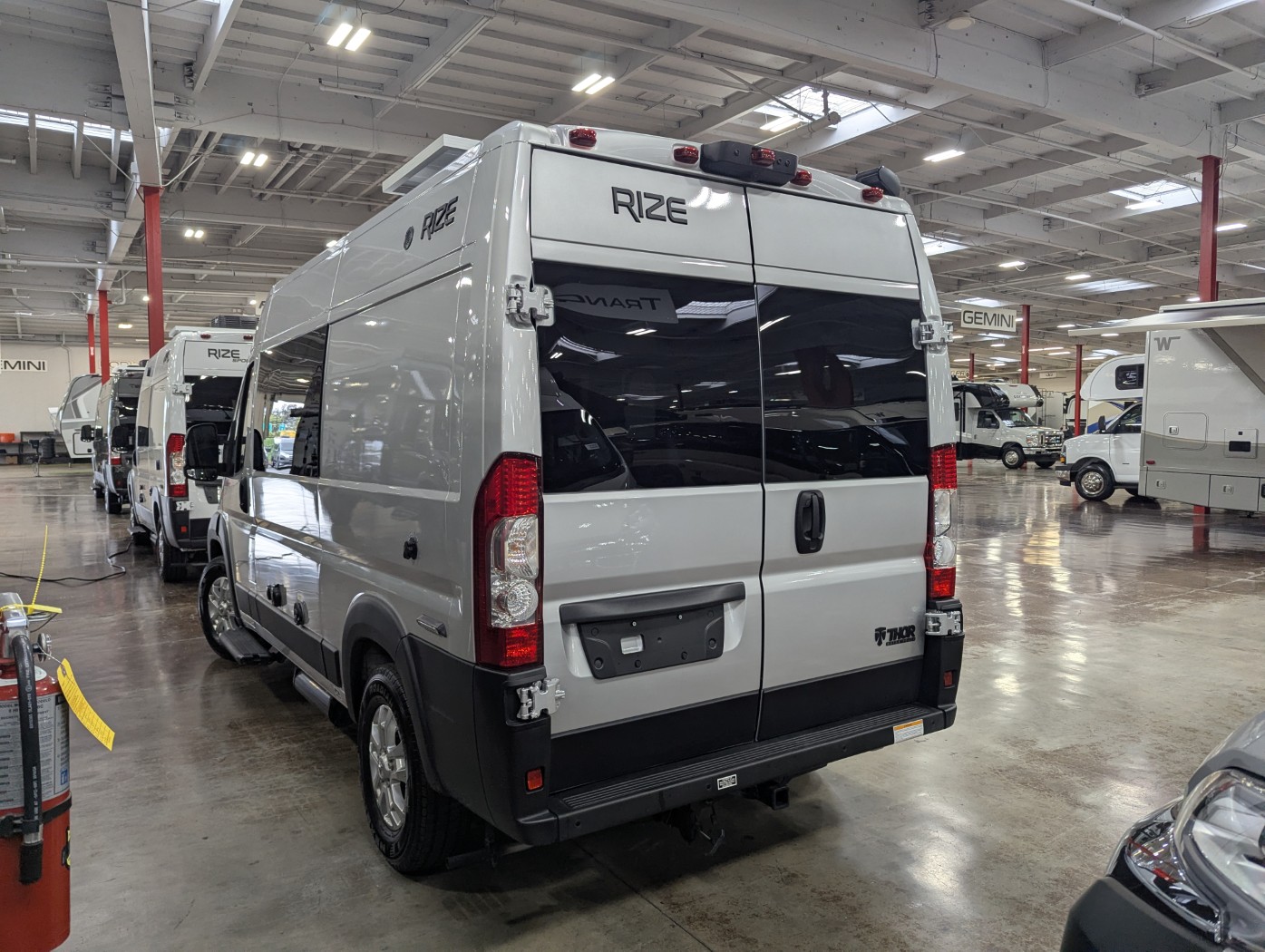 2027 Thor Motor Coach Rize Sport 18M - Image 5