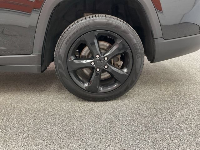 2025 Jeep Grand Cherokee L Limited 4X4 - Image 10