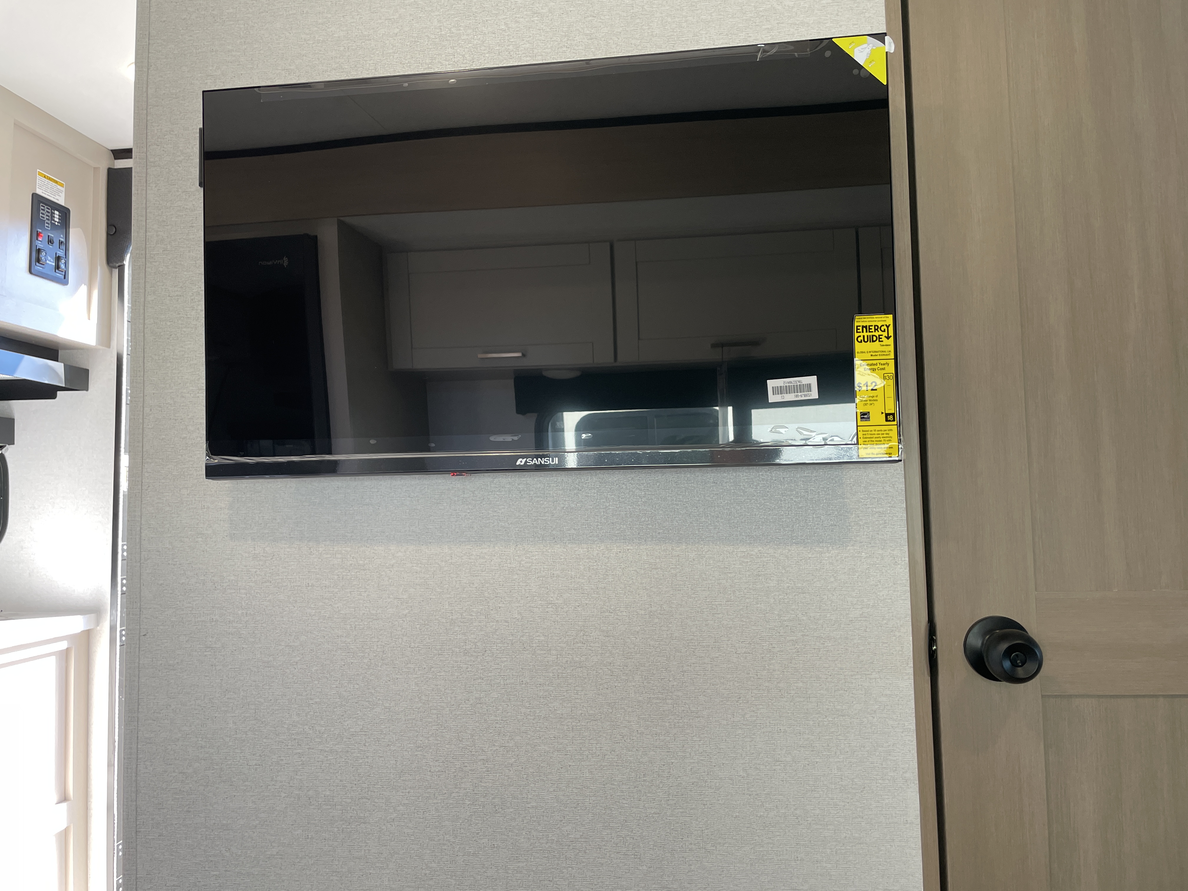 2027 Jayco Jay Feather Air 17FK - Image 11