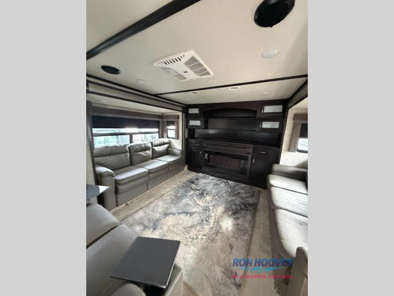 2019 GRAND DESIGN 376TH - Image 7