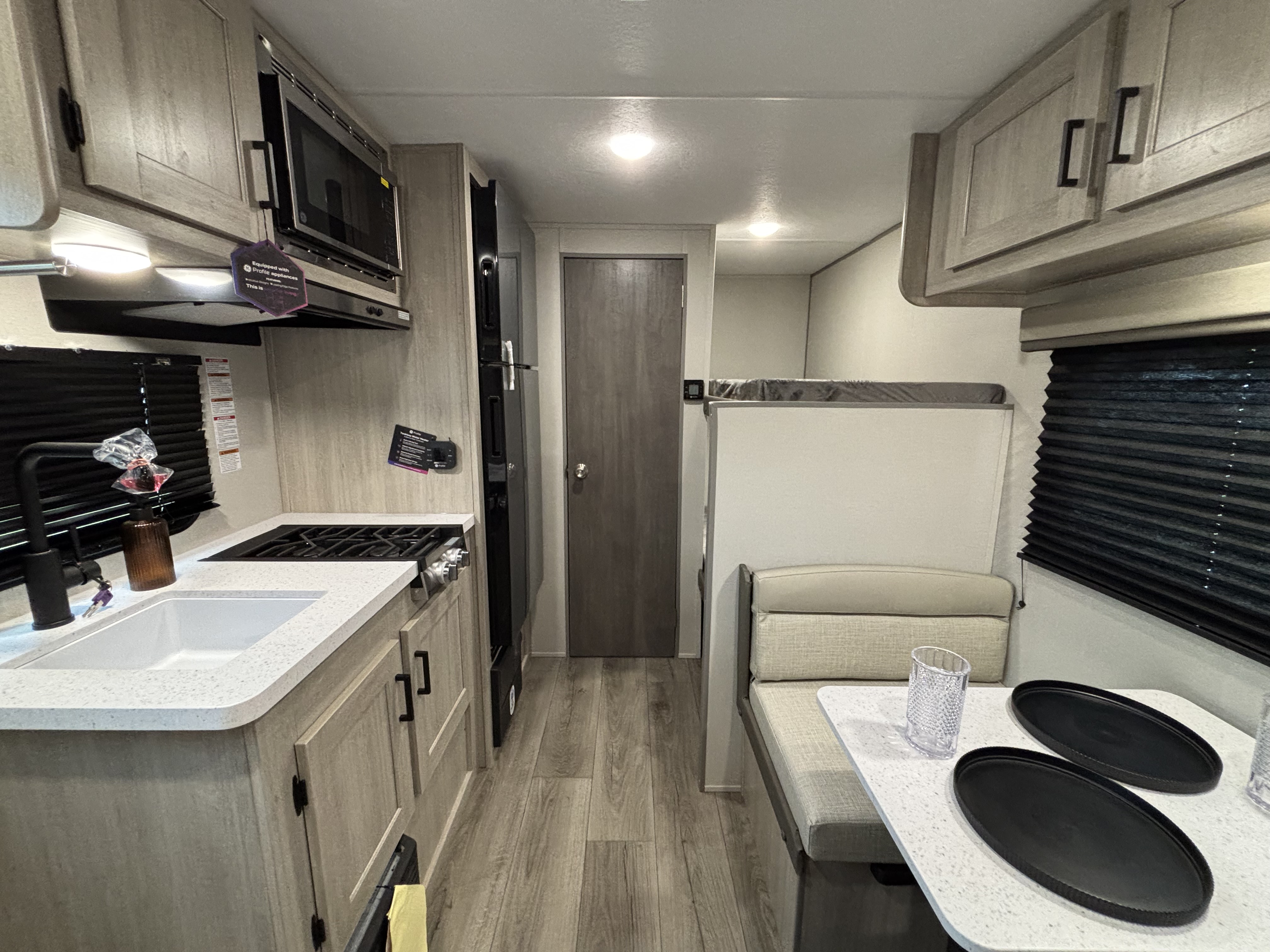 2026 Coachmen Catalina Summit Series 7 164BHX - Image 10