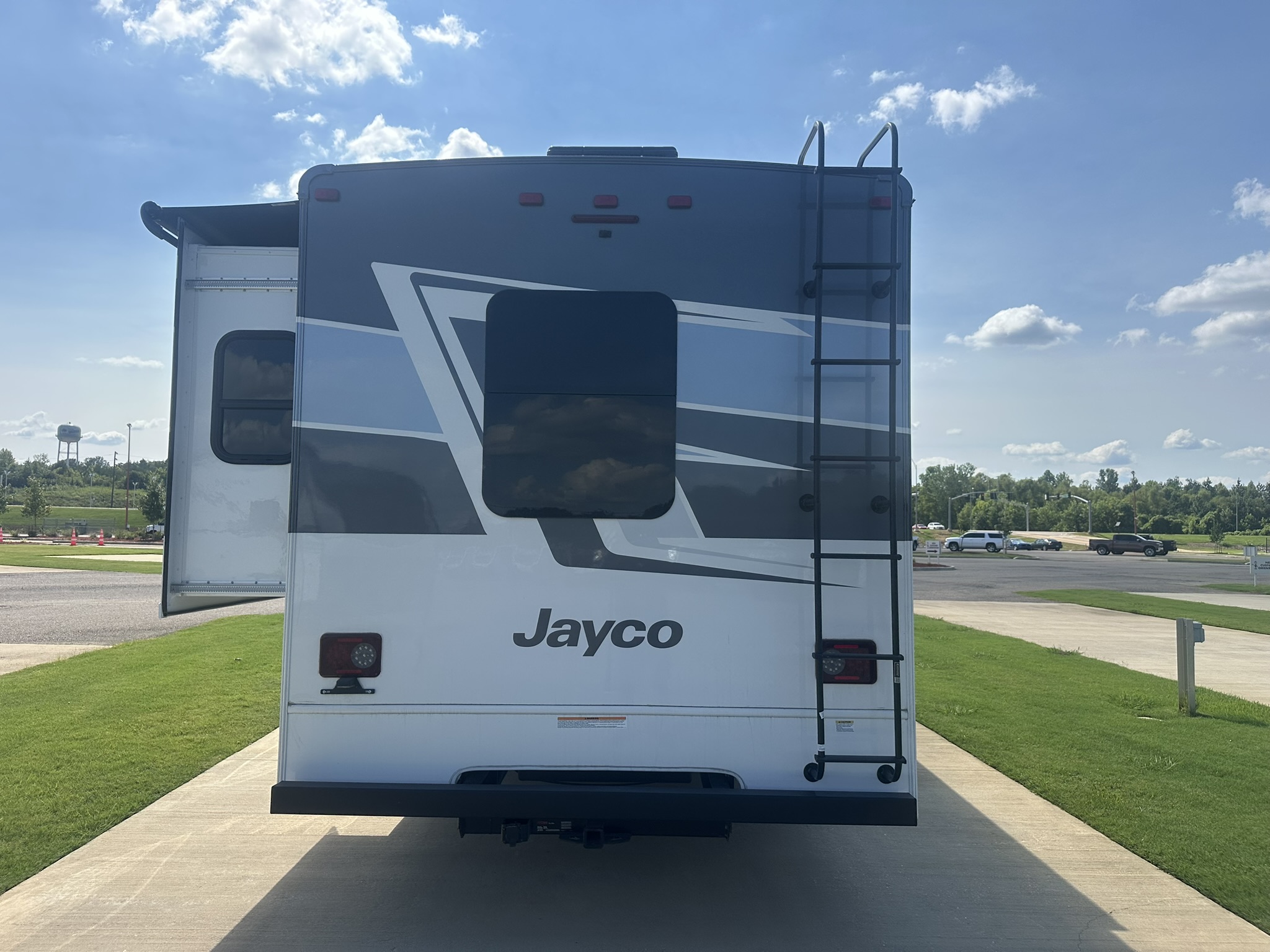 2027 JAYCO GREYHAWK 29MV - Image 4