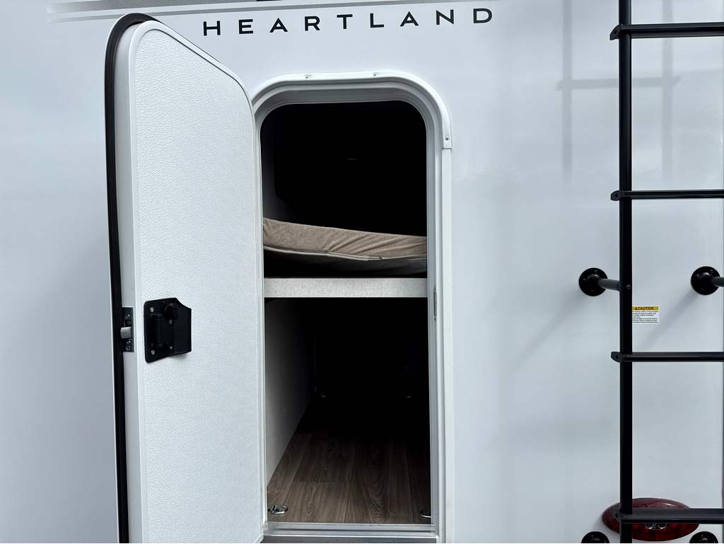 2027 HEARTLAND NORTH TRAIL 220MB - Image 6