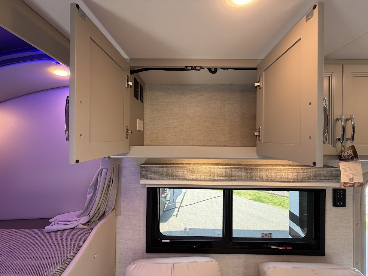 2026 THOR MOTOR COACH MAGNITUDE GRAND X32 - Image 21