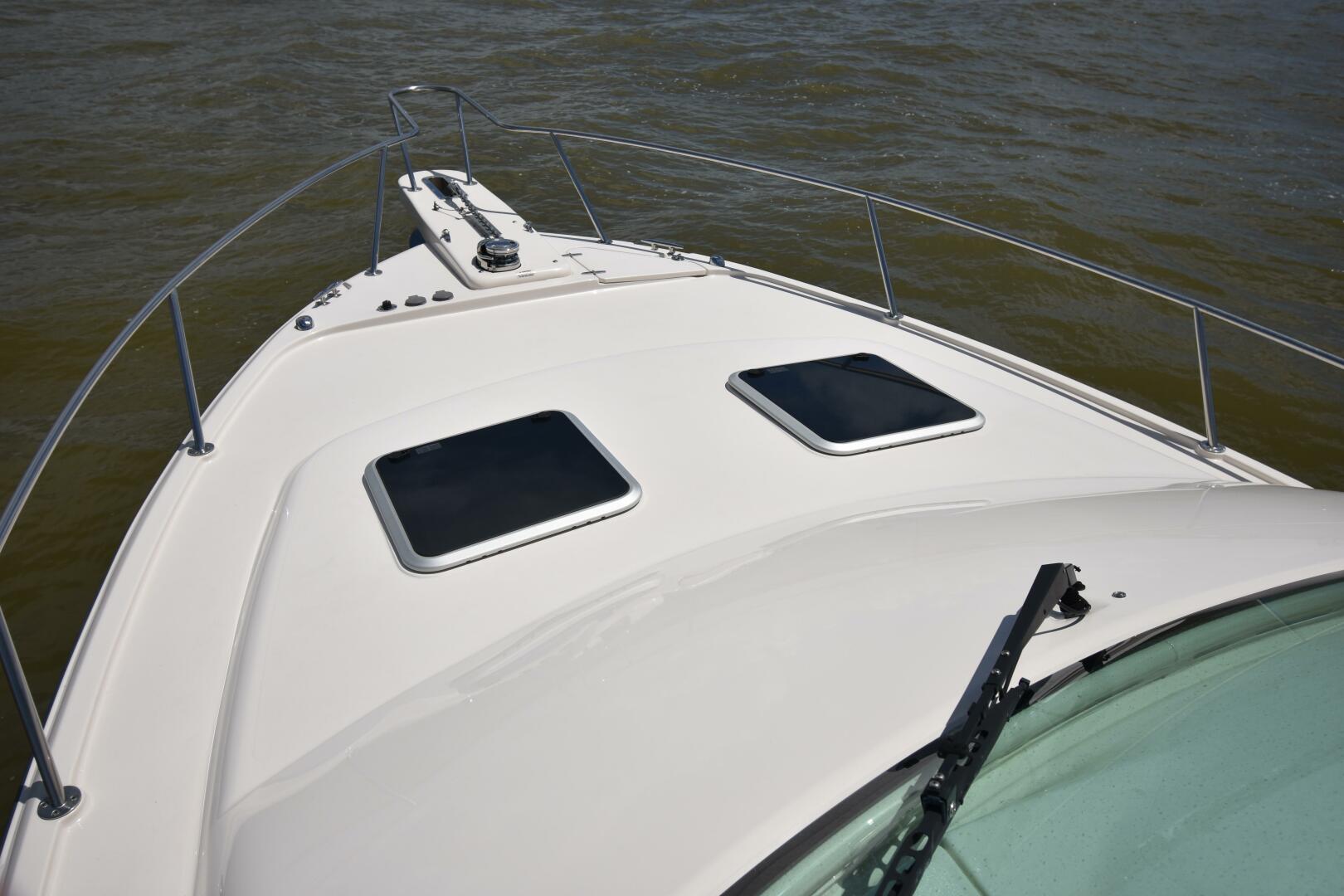 2016 Grady-White 330 Express - Image 39