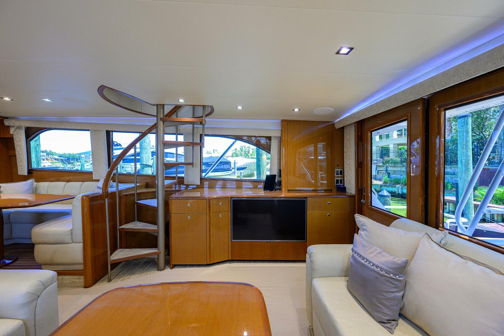 2004 Viking 65 Enclosed Bridge w/Tower - Image 12