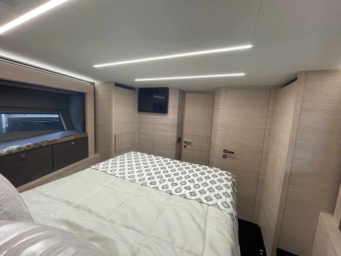 2021 Astondoa 66 Flybridge - Image 21