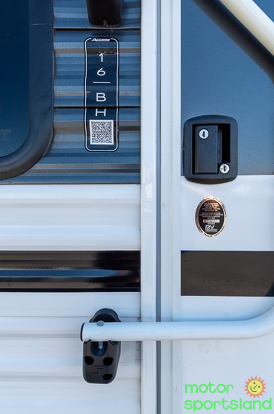 2027 Winnebago Access 16BH - Image 11