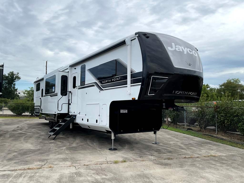 2027 JAYCO NORTH POINT 391TBBH - Image 2