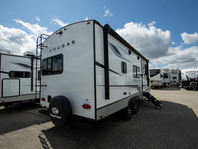 2024 Keystone Cougar Half-Ton 22MLS - Image 2