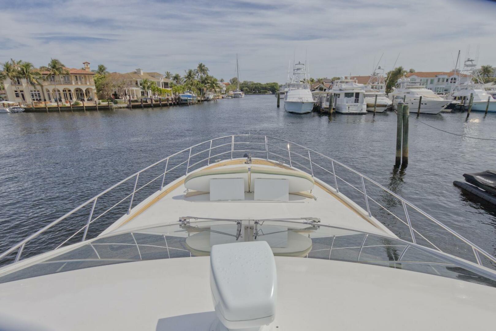 2015 Azimut 64 Flybridge - Image 8