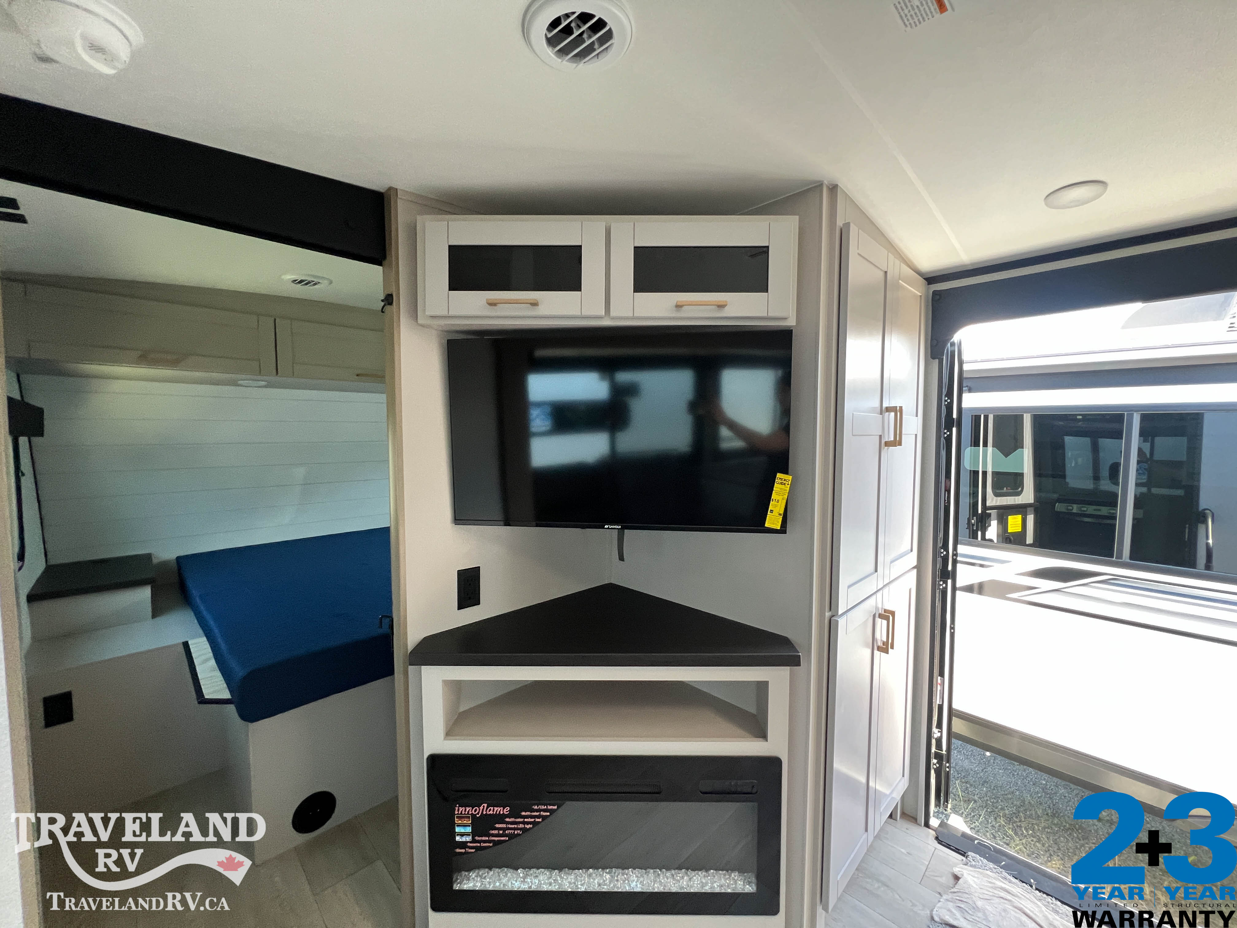 2027 Jayco Jay Feather 29BHB - Image 10