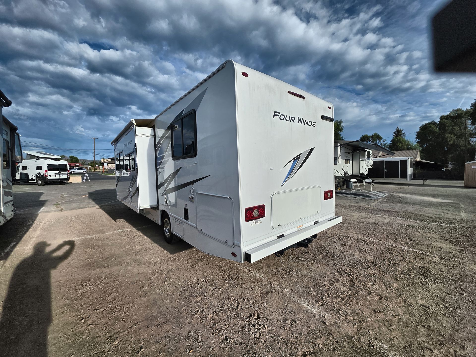 2025 Thor Motor Coach Four Winds 28Z - Image 12
