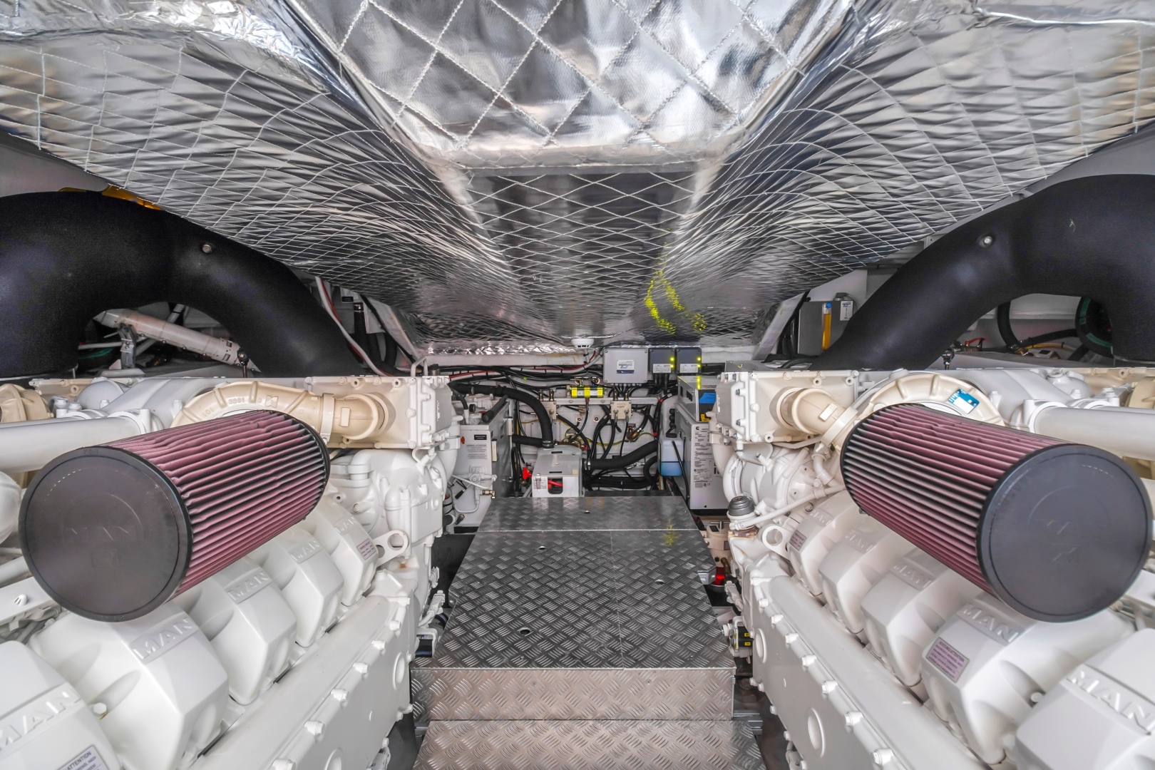 2020 Pershing 7X - Image 39