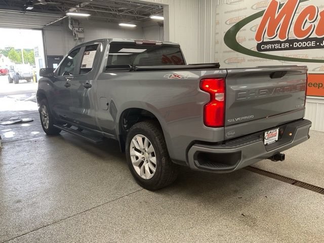 2019 Chevrolet Silverado 1500 Crew Cab LT 4WD - Image 11
