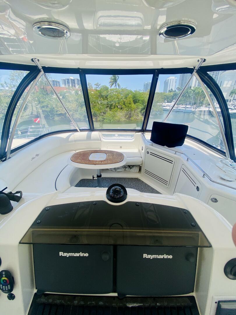 2006 Sea Ray 58 Sedan Bridge - Image 18