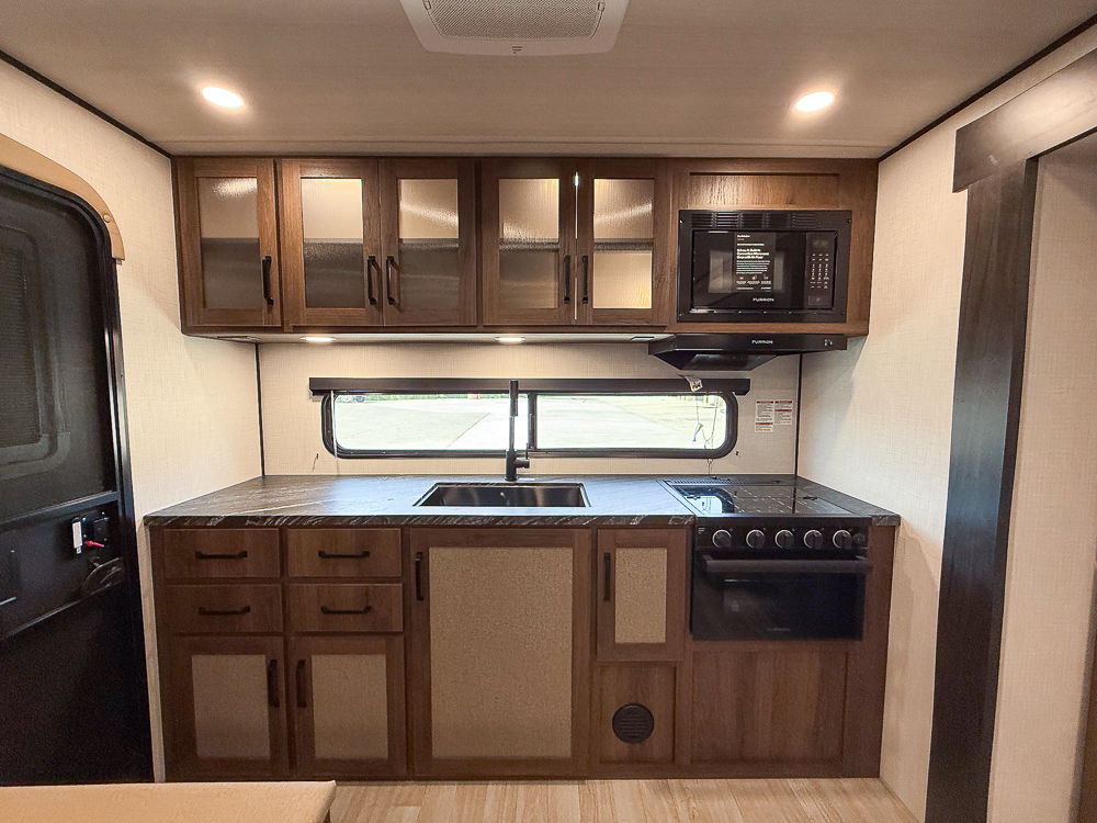 2027 KEYSTONE BULLET 245RKS - Image 33