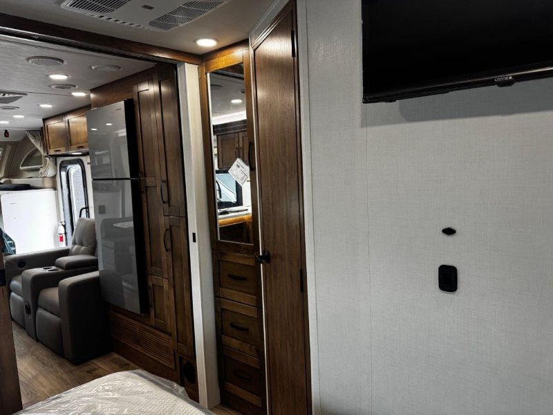 2026 Entegra Coach Esteem XL 32U - Image 30