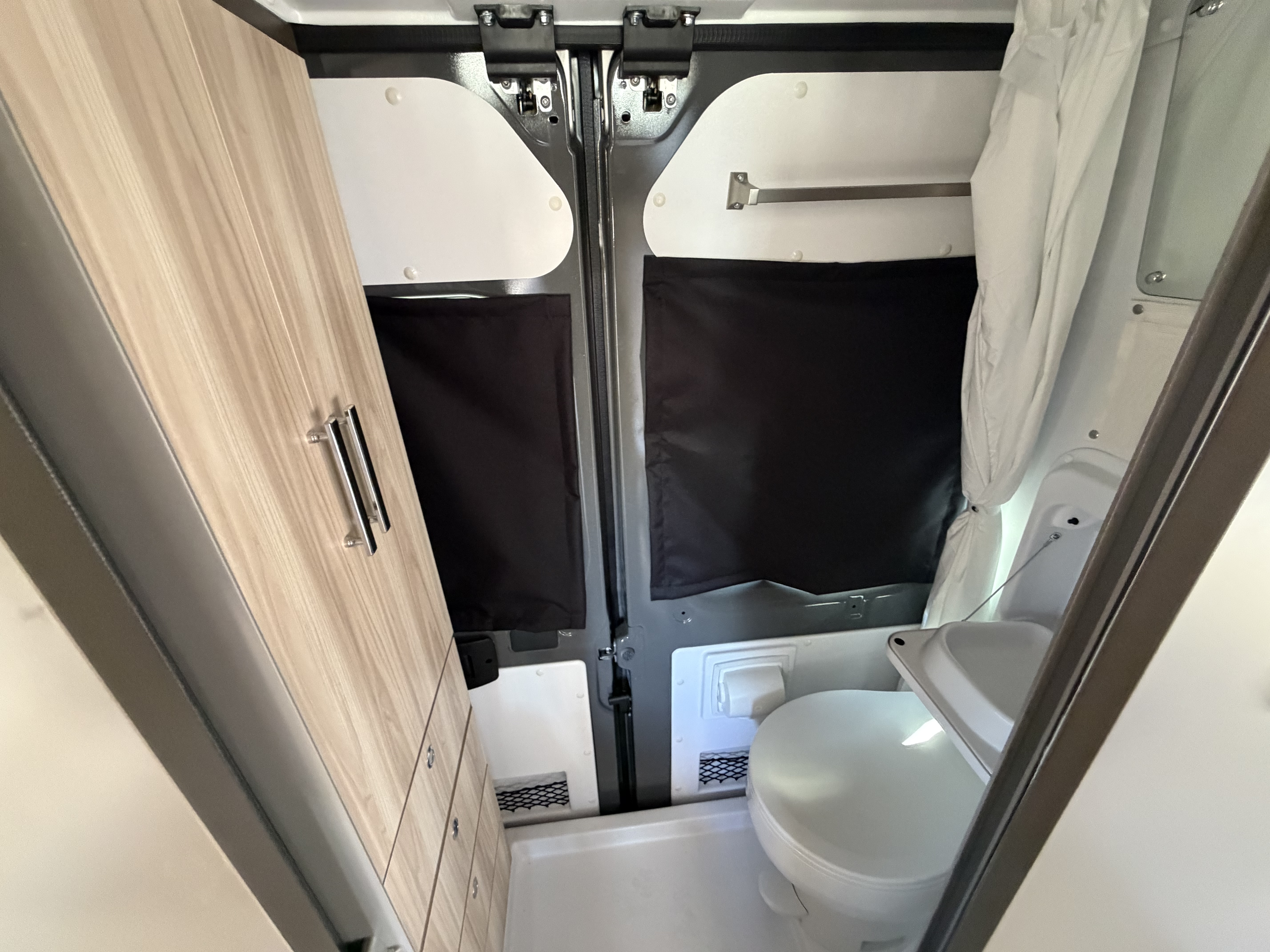 2027 Entegra Coach Ethos 20T - Image 14
