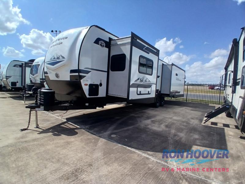 2026 FOREST RIVER 305RLBS - Image 3