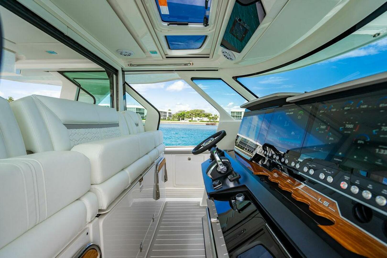 2025 Tiara Yachts 48 LS - Image 35
