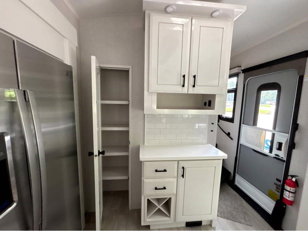 2026 JAYCO PINNACLE 32RLTS - Image 19