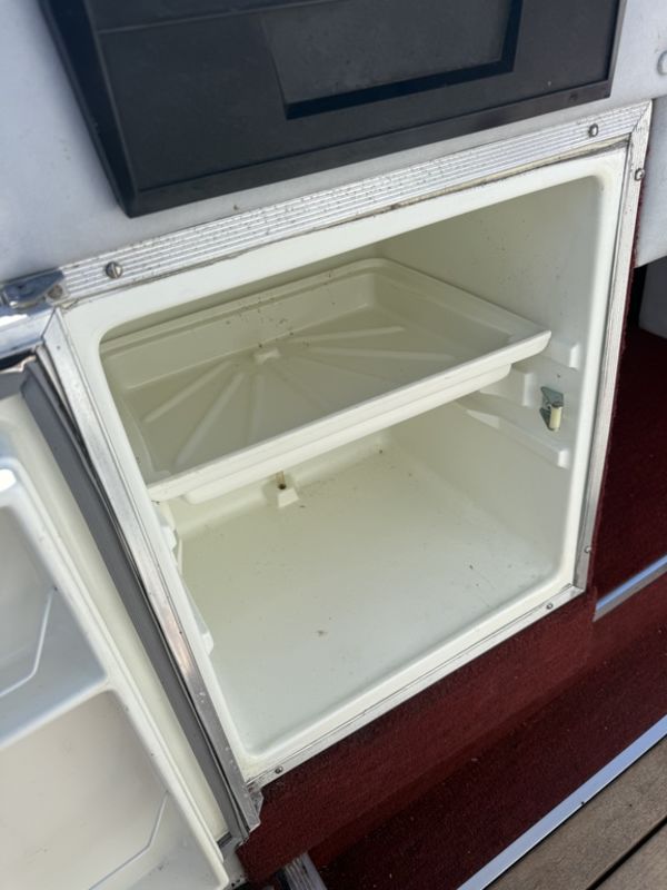1986 Sunrunner 210B - Image 14