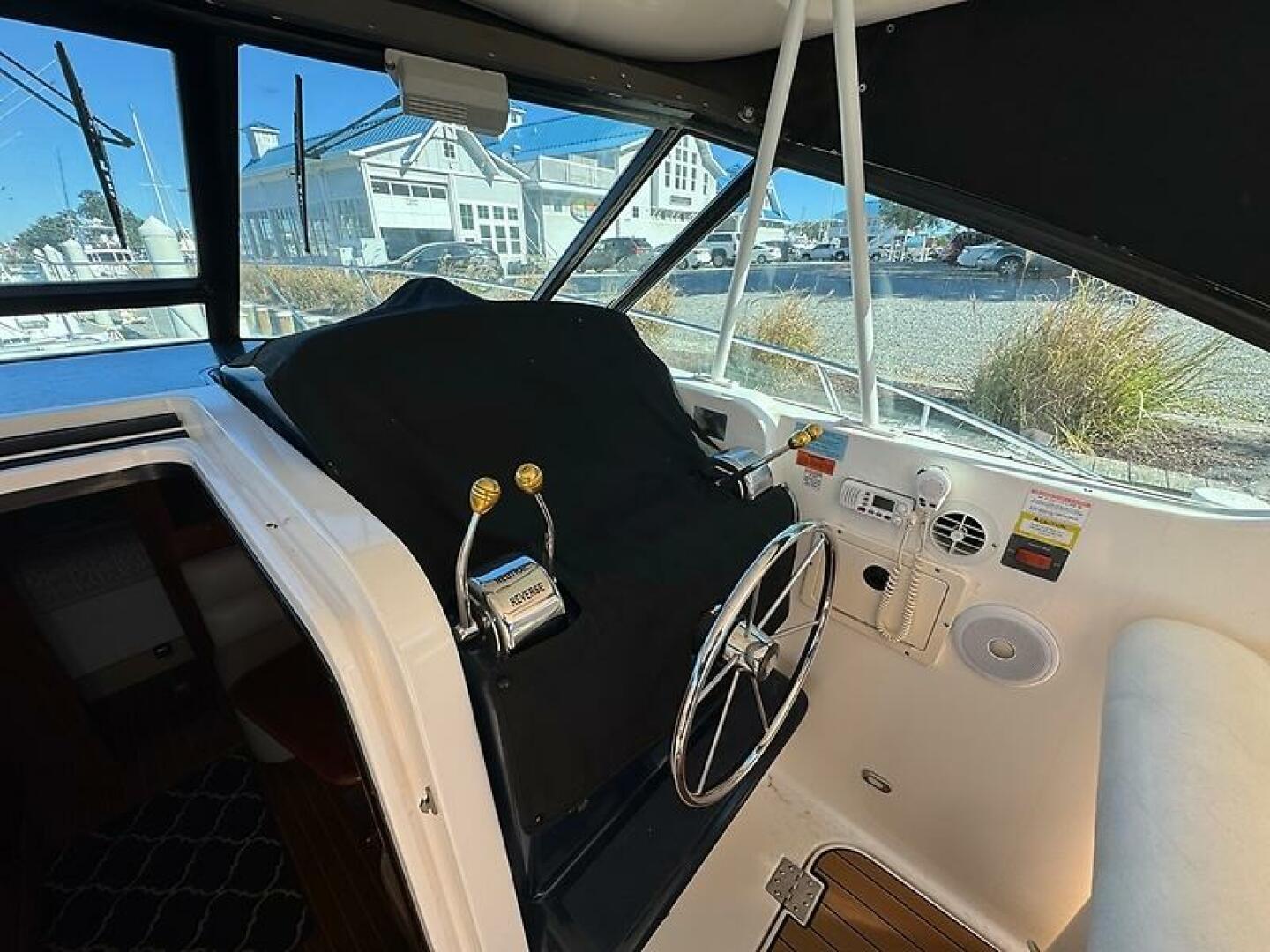 2000 Tiara Yachts 3500 Open - Image 10