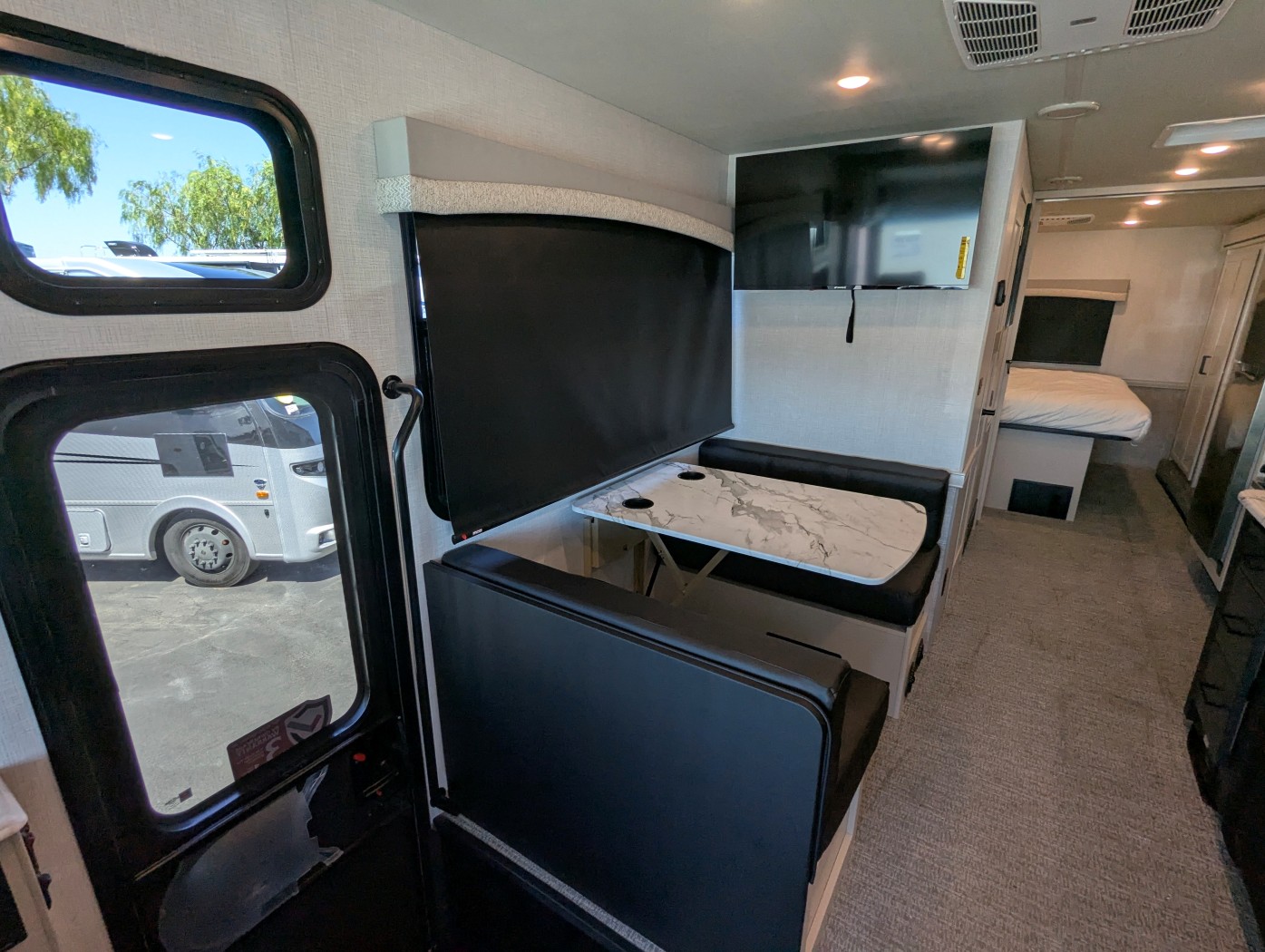 2026 Fleetwood Flair 29M - Image 15