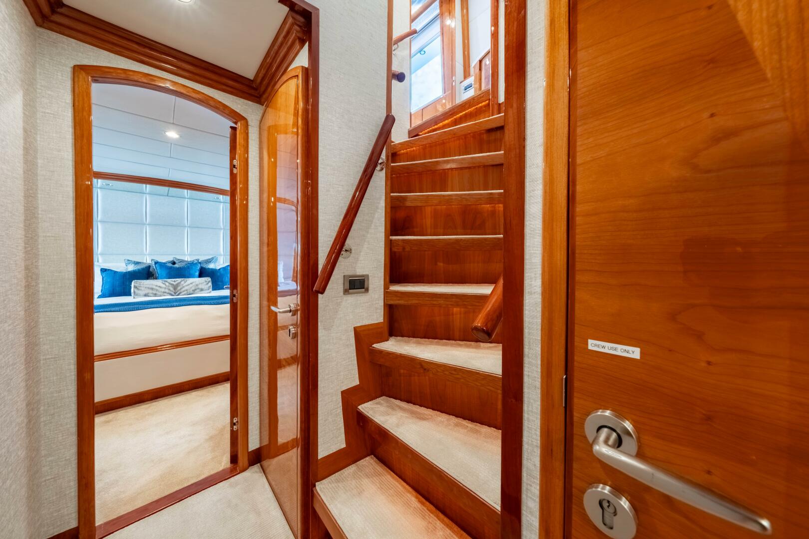 2009 Hargrave Raised Pilothouse - Image 19