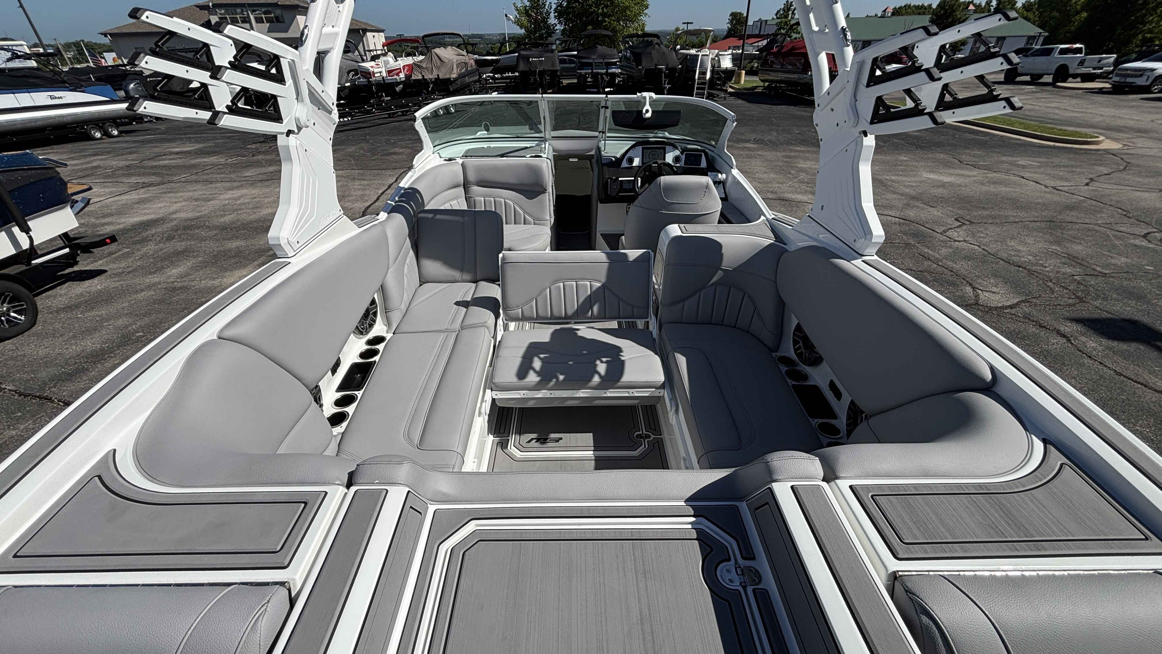 2025 MB Sports B52 25 Alpha - Image 34