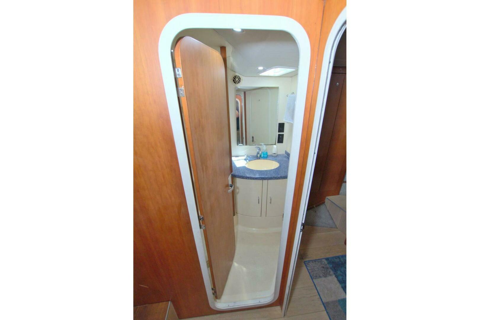 1998 Luhrs 36 Convertible - Image 43