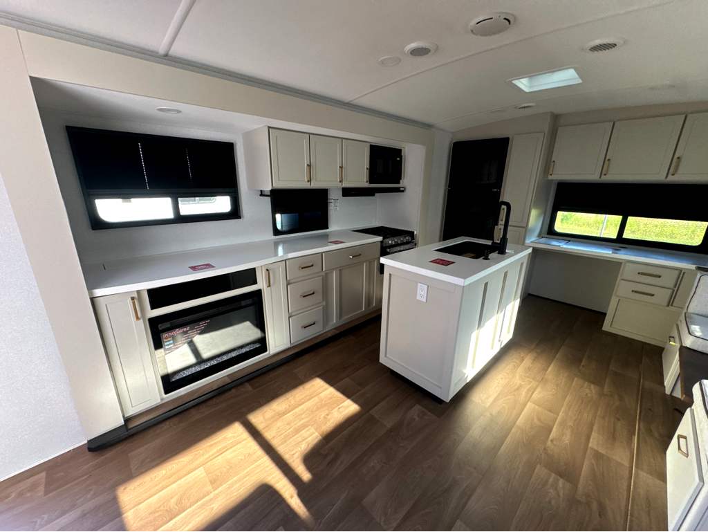 2027 GRAND DESIGN IMAGINE 2670MK - Image 12