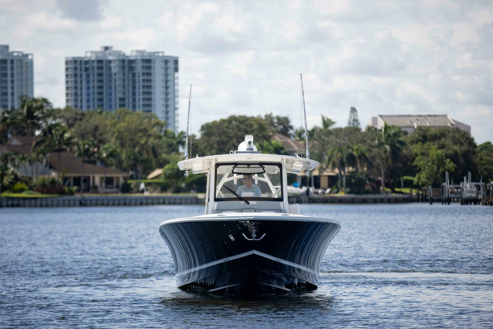 2021 Regulator 41 Center Console - Image 24