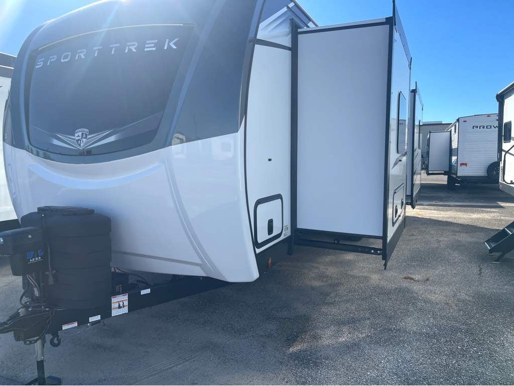 2026 VENTURE RV SPORTTREK 302VRD - Image 2