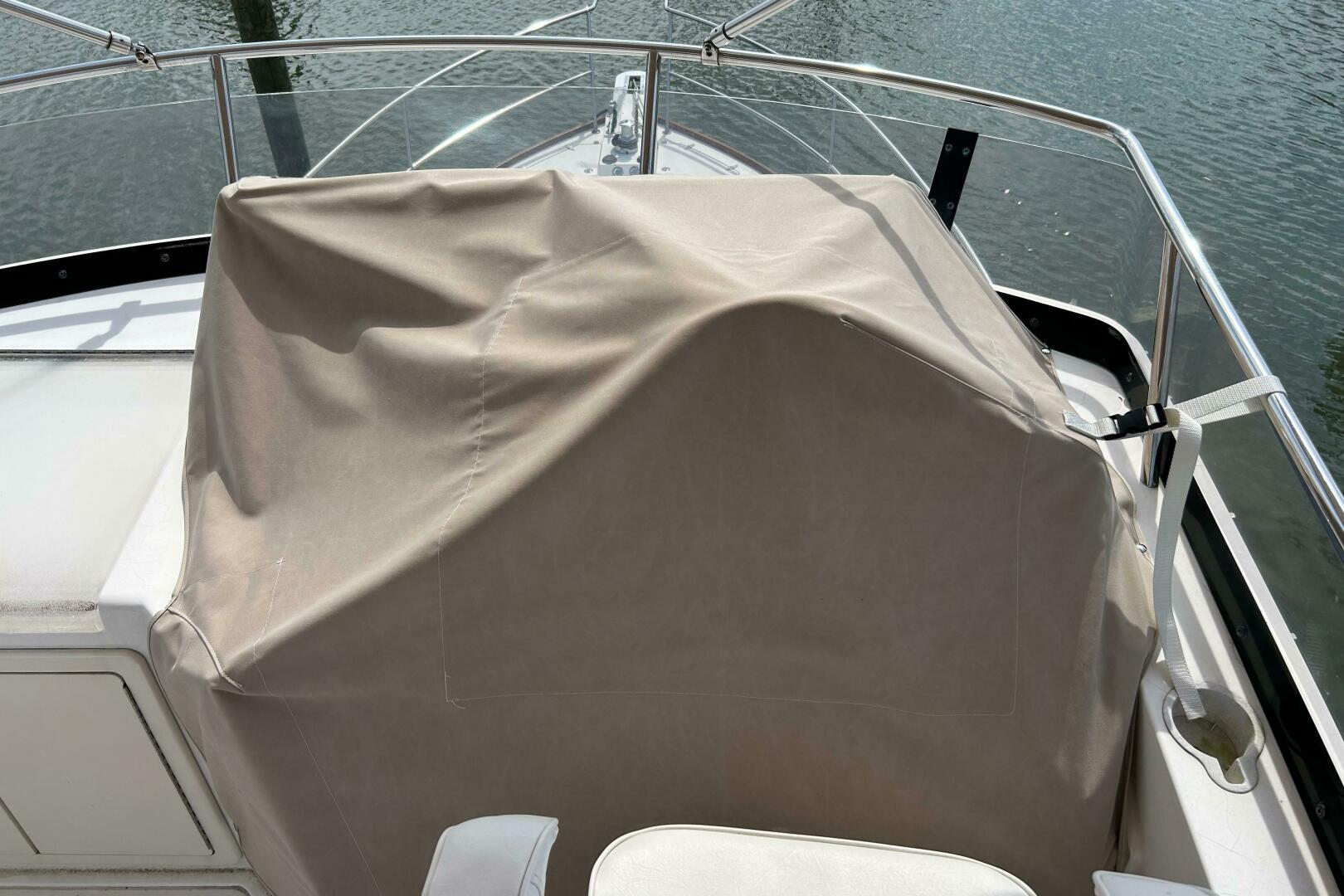 2004 Sabre 36 Flybridge - Image 9