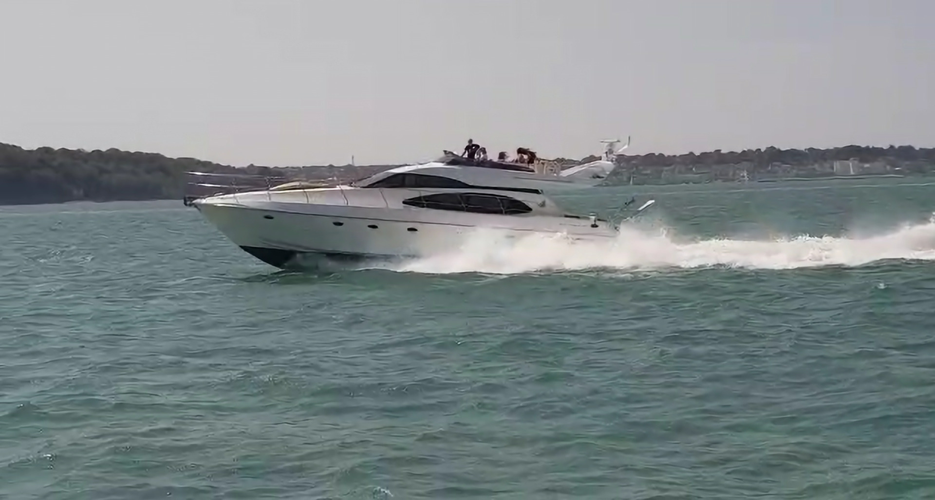1999 Azimut 58 - Image 1