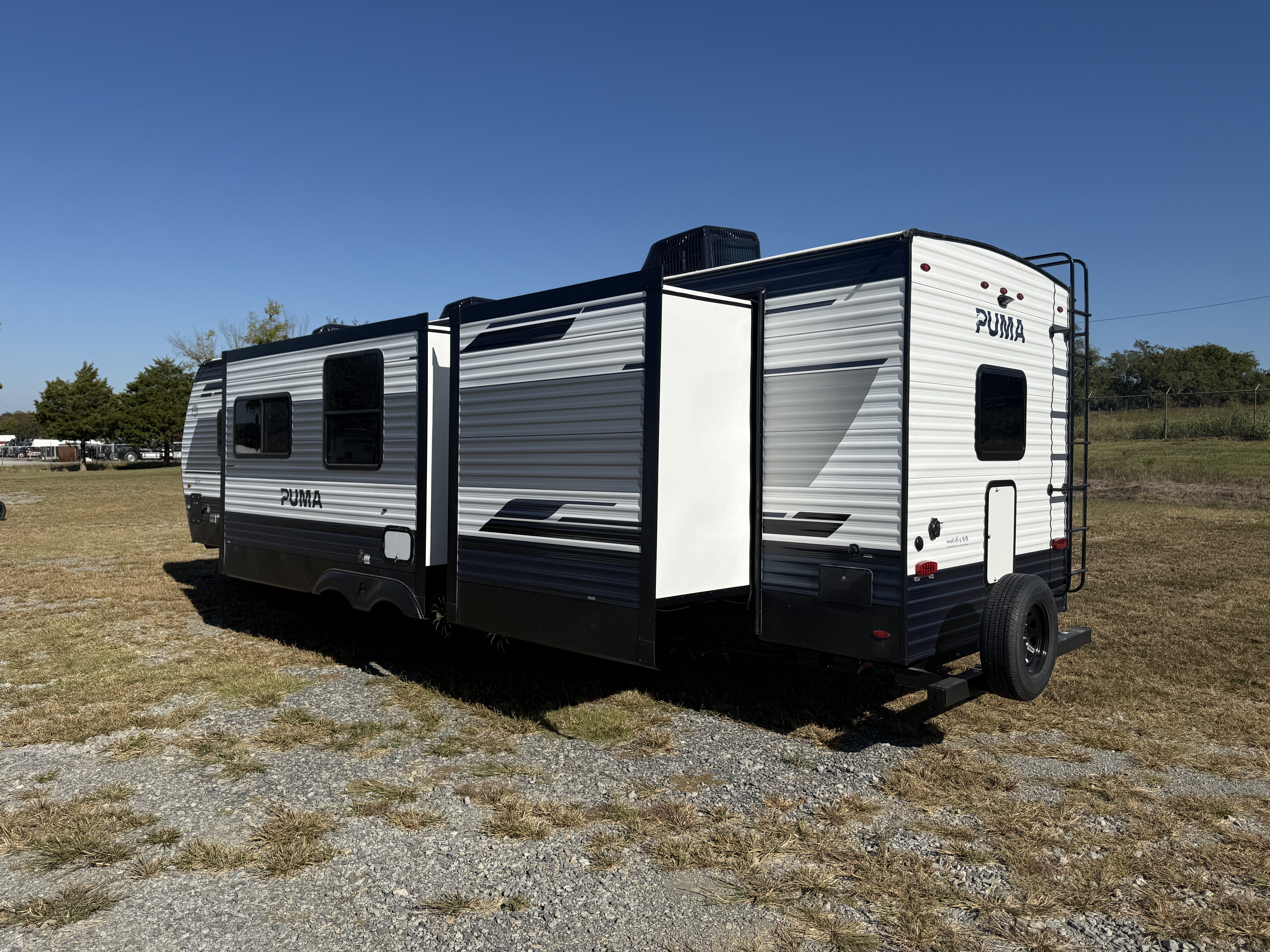 2026 Forest River Puma 32BH2B - Image 6