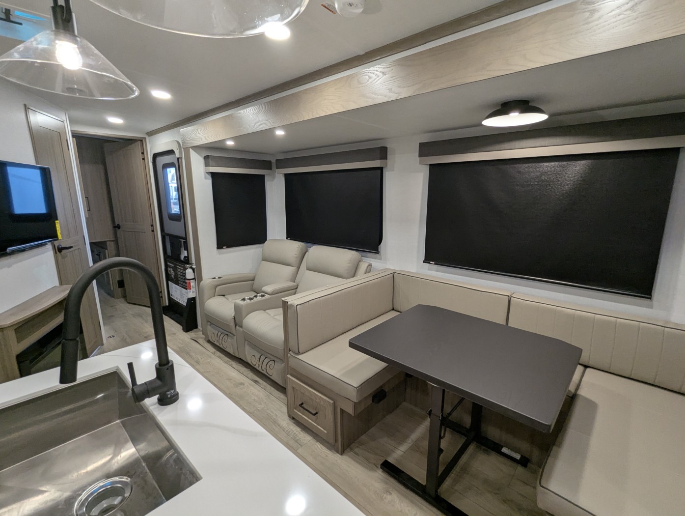 2026 Forest River Rockwood Signature 8336BH - Image 29
