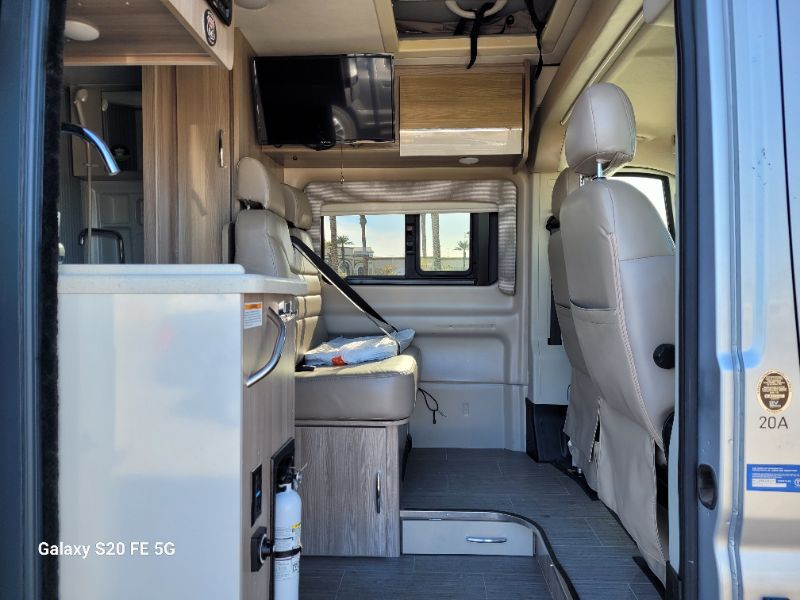 2023 Thor Motor Coach Sequence 20A - Image 3