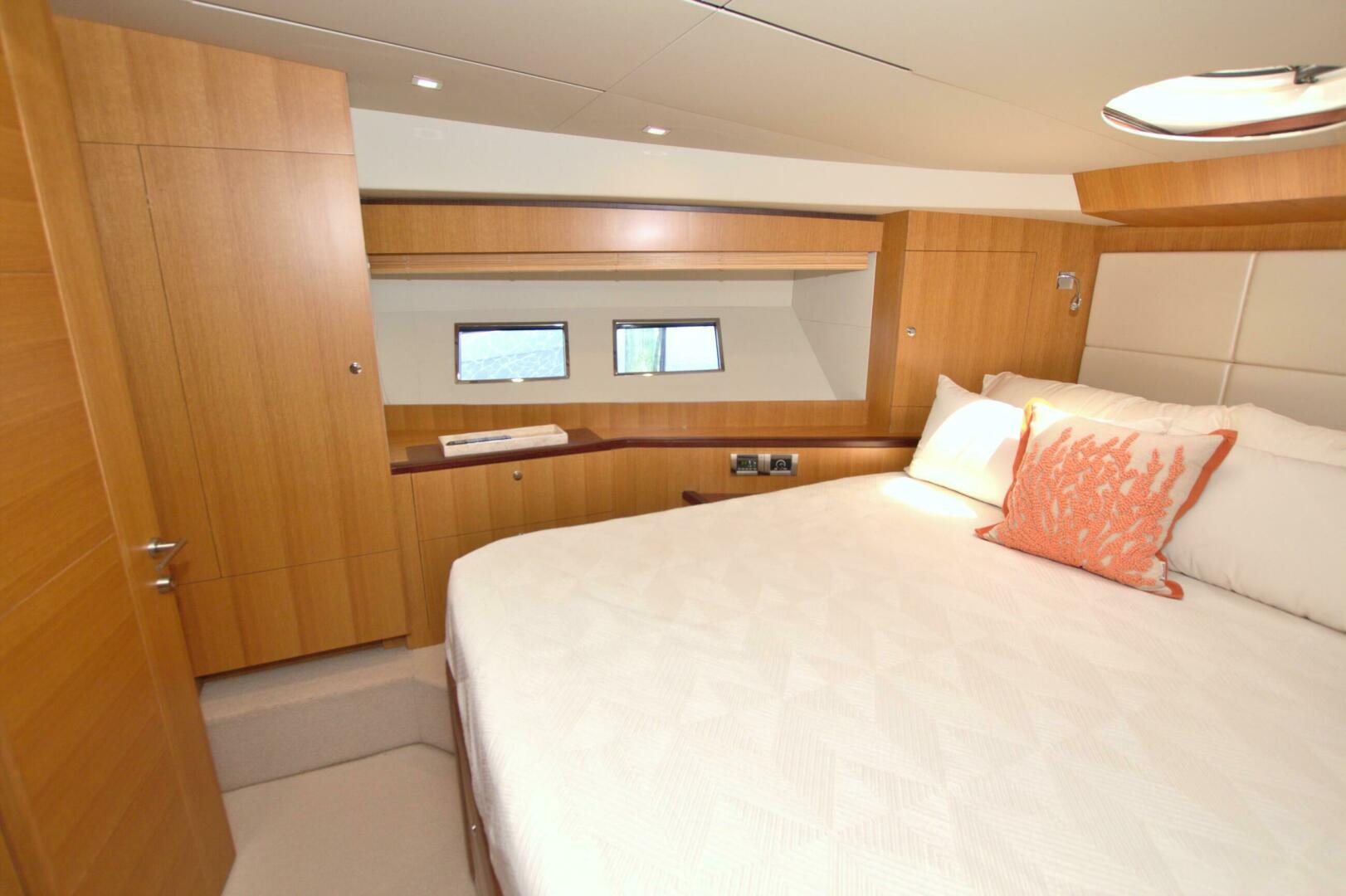 2015 Dyna Yachts 60 Pilothouse Motoryacht - Image 61