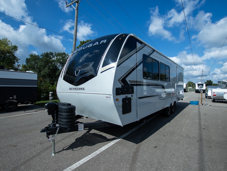 2026 Keystone Cougar Half-Ton 25FKD - Image 4
