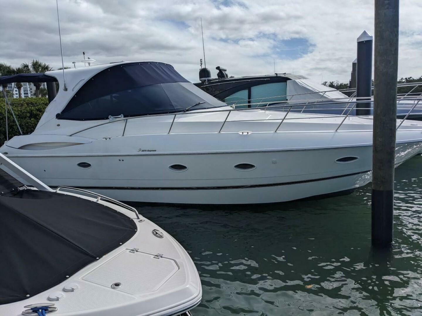2003 Cruisers Yachts 3970 - Image 7