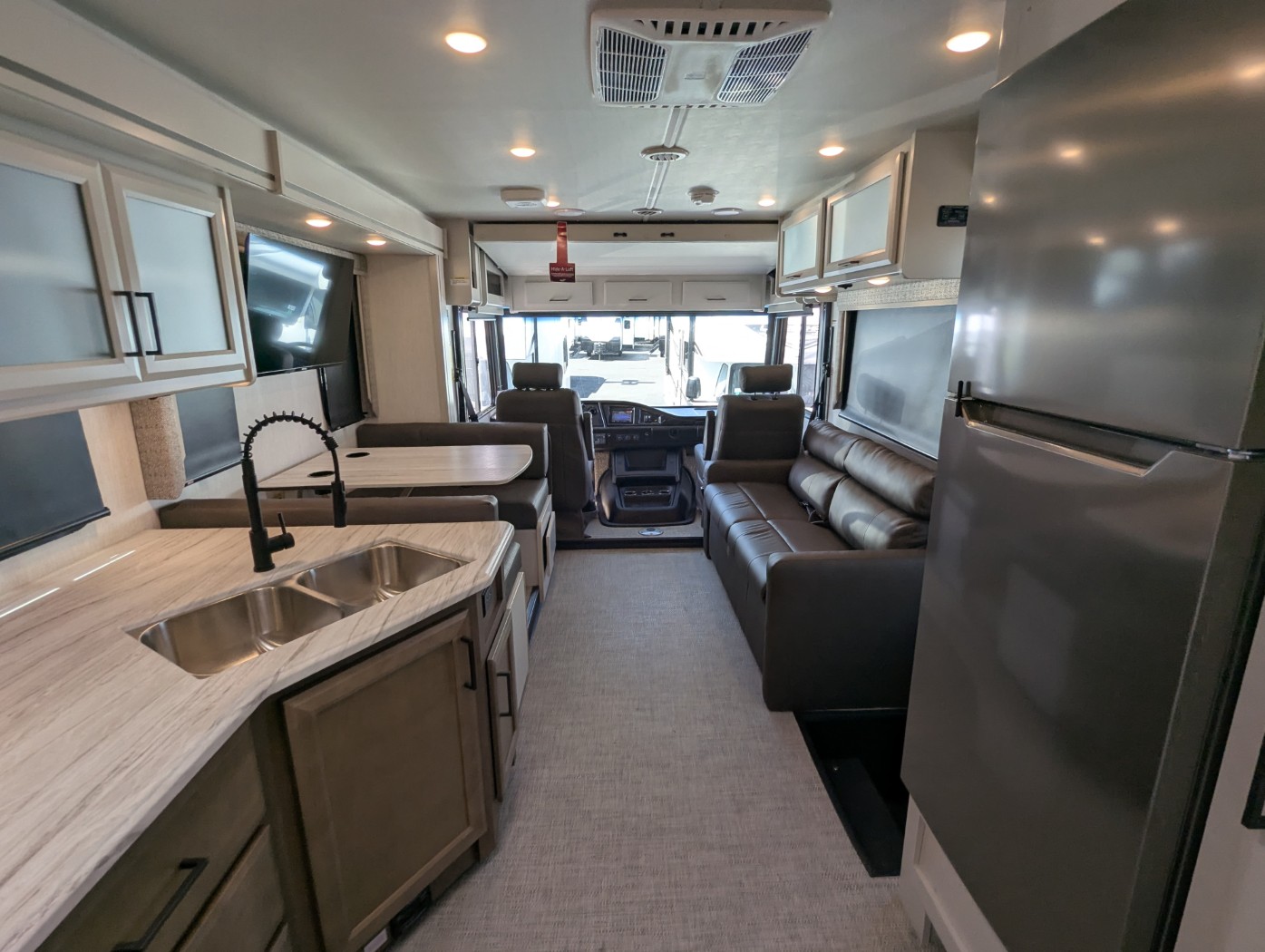 2026 Holiday Rambler Admiral 34J - Image 36