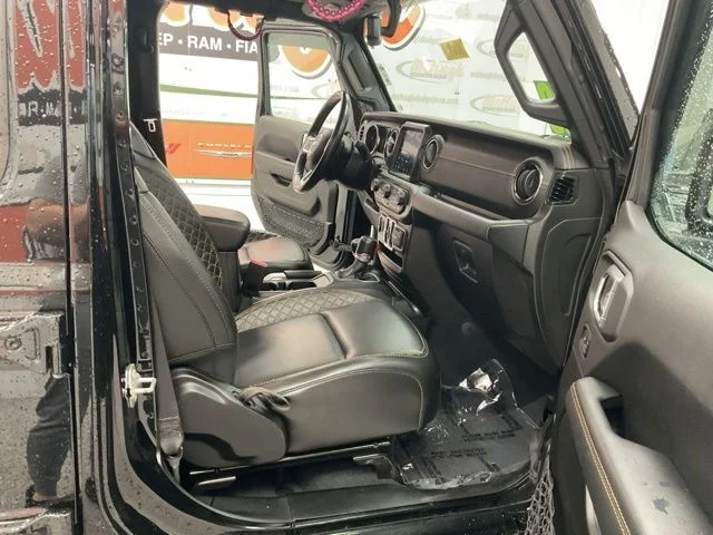 2022 Jeep Gladiator Crew Cab High Altitude 4WD - Image 26
