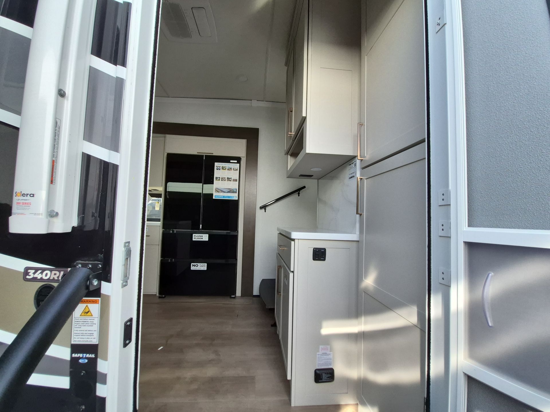 2027 Alliance RV Paradigm 340RL - Image 13