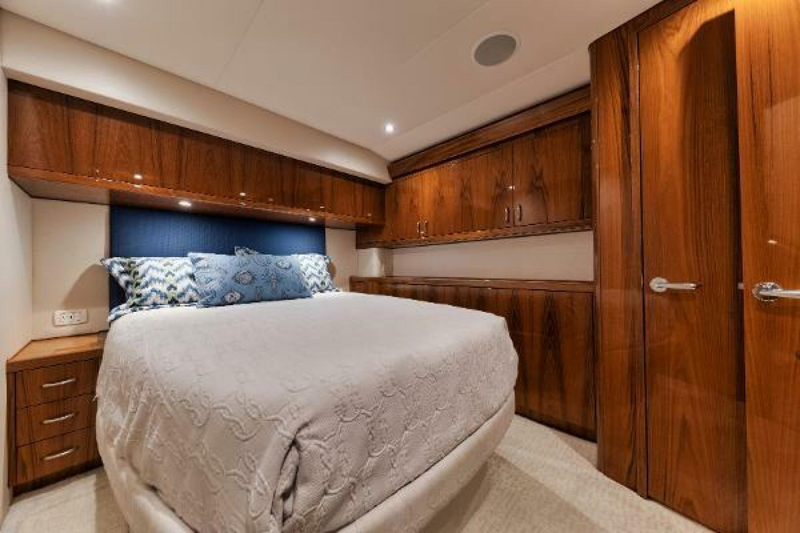 2018 Hatteras Hatteras GT54 Base - Image 21