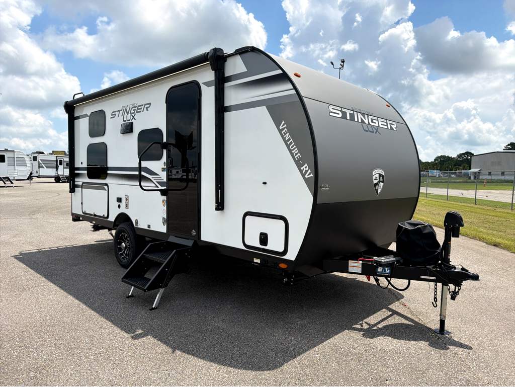 2026 VENTURE RV SPORTTREK STINGER 161VUD - Image 1