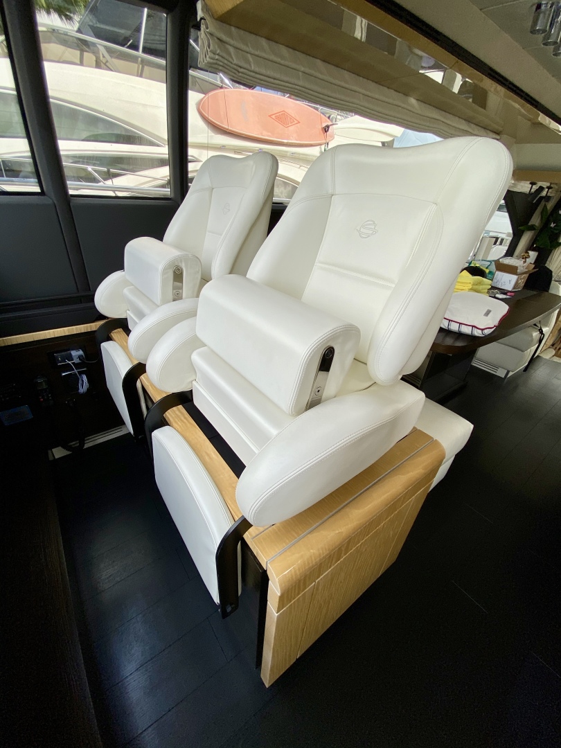 2018 Azimut Flybridge - Image 73